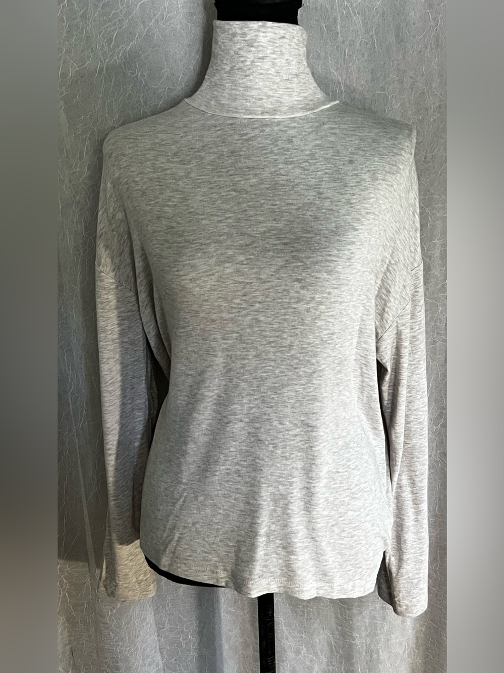 Vince Light Gray supersoft Turtleneck Long Sleeve Top -oversized